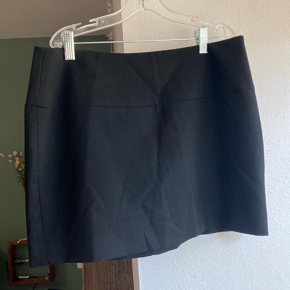 Black Express Mini Skirt - size 8
